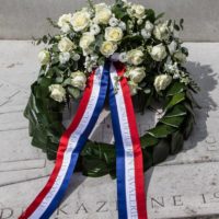 Kranslegging Cavalerie Monument Oude Waalsdorperweg, Den Haag
